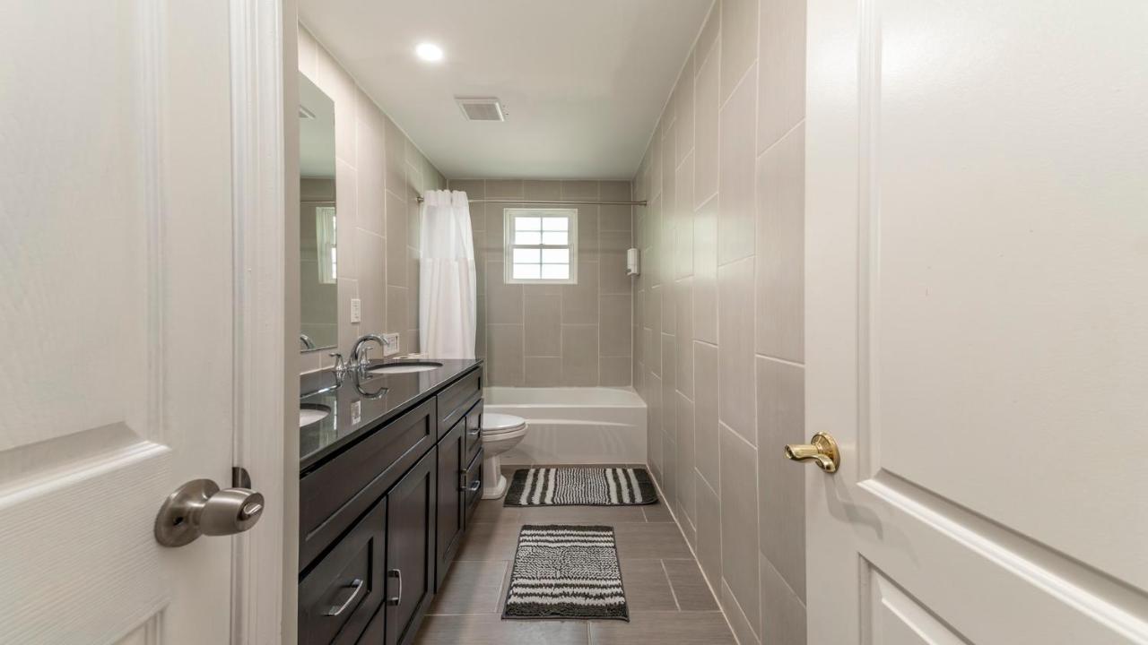 אלכסנדריה Stylish 3Br 3Ba Colonial House By Cozysuites מראה חיצוני תמונה